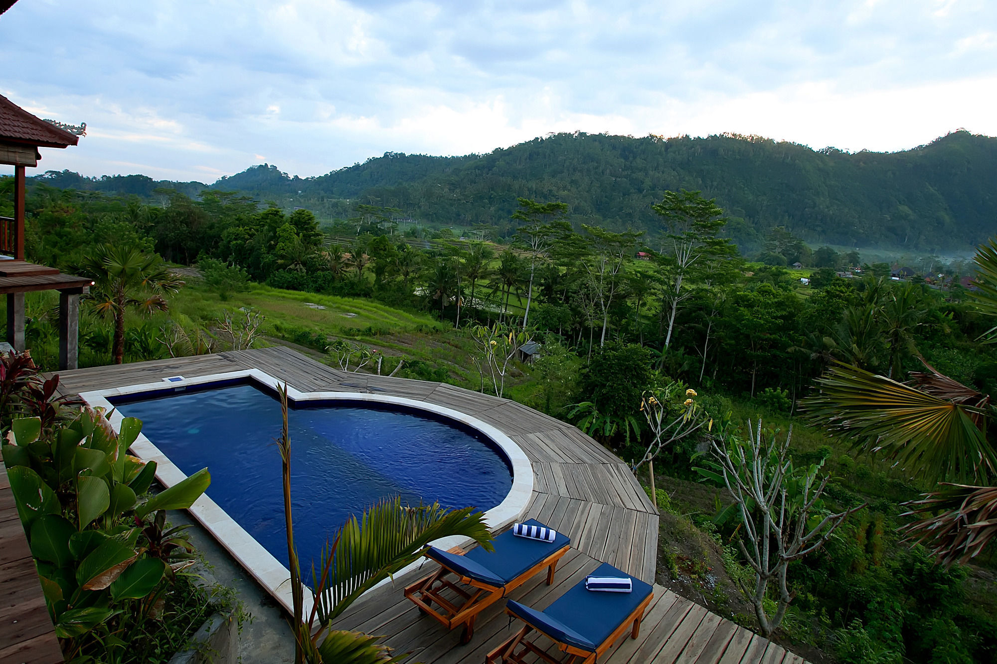 Barong Villas サイドメン エクステリア 写真